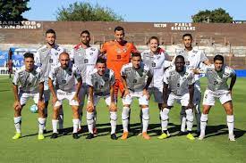 Featuring the club's classic look, the kelme ca platense 2021 home football shirt is white with a broad horizontal brown stripe on the front. Platense Con La Mira En El Reducido Y Varios Lesionados Que Pasa Web Diario De La Zona Norte Y Oeste Del Conurbano
