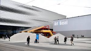Around 300 selected galleries from around the world present modern and contemporary works of high quality. Corona Krise Beschadigt Kunstmarkt Art Basel Wird 2021 Verschoben Kultur Sz De