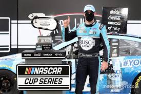 Even with rain disruptions, nascar had a good first week back at darlington (s.c.) raceway. Nascar Charlotte Keselowski Gewinnt Coca Cola 600 Vom Ende Des Feldes