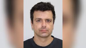 Le pompier voyeuriste de Montréal libéré