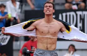 Jerzy Janowicz profile: The 6ft 8in big-server standing in the way of Andy  Murray and another Wimbledon final