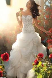 We would like to show you a description here but the site won't allow us. Ein Hochzeitskleid Inspiriert Durch Belle Aus Die Schone Und Das Biest Kleid Hochzeit Disney Prinzessinnen Hochzeiten Hochzeitskleid