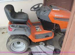 Starting is simple, but you must follow a set of procedures. 2007 Husqvarna Lgt2654 Lawn Mower In Cleveland Mo Item Aw9070 Sold Purple Wave