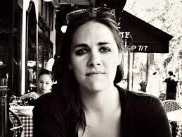 Annie Oswald's Instagram, Twitter & Facebook