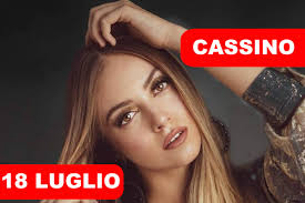 Rocco hunt e ana mena, un bacio all'improvviso: La Cantante Ana Mena A Cassino Domenica 18 Luglio 2021 Tuttogolfo