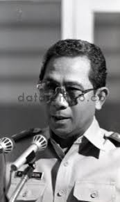 mayjen drs m poedy sjamsudin dan sonny harsono