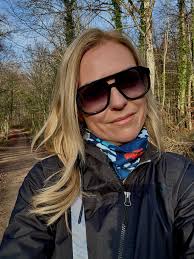 Dat war mäi Glam Squad fir Nationalfeierdag. De Luca de Michele + Manni  Defays hu mech bei mengem Projet „More than a Dress“ mam Lycée Nic-Biever