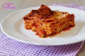 Lasagna con melanzane al forno. Lasagne Semplici Con Sugo Finto Al Forno