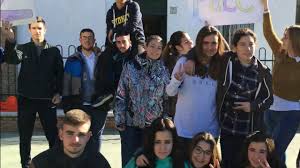 Encuentra en páginas amarillas toda la información y servicios sobre ave maria casa madre. Dia De La Paz Colegio Ave Maria Casa Madre Mannequin Challenge Bachillerato Youtube