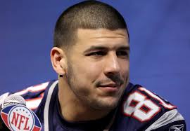 Aaron Hernandez is a HOTTIE!!