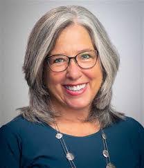 Beth Moody's Instagram, Twitter & Facebook