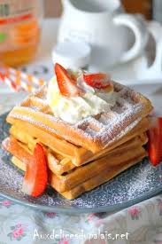 Nous vous proposons une recette de pâte à gaufres très facile et rapide à préparer qui vous permettra de vous régaler à l'heure du goûter. Gaufres Croustillantes Et Moelleuses De Cyril Lignac Voici Une Autre Recette De Gaufres Belges Gaufres Croustillantes Recette De Gauffre Recette Gaufre Facile