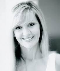 Renee Rogers's Instagram, Twitter & Facebook