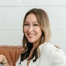 LEVEL UP Online — LEVEL UP with Laurie