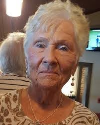 Dawn Capps's Instagram, Twitter & Facebook