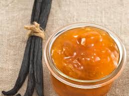 Confiture D Abricots A La Vanille Et Au Citron Vert Recette Confiture Abricot Recette Confiture Confiture Maison