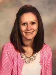 Podcast Mini Episode 39: Southern Books & Character-Driven Dramas with Lindsay  Creech (@littlelindsreads)