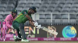 Pakistan team is currently chasing the target of 274 runs set by. Wbua9mtwsiphfm