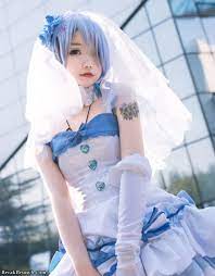 Super cute Emilia cosplay from Re:Zero − Starting Life in Another World (7  pics) - BreakBrunch