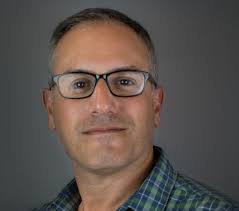 Ricardo Vila's Instagram, Twitter & Facebook