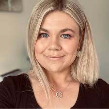 NEW Muller Bliss Mascarpone Style Yogurt White Chocolate with Raspberry &  Amaretto, spotted at ASDA.