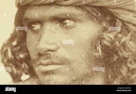 The people of India : a series of photographic illustrations, with  descriptive letterpress, of the races and tribes of Hindustan .  onarchieshave ruled over Delhi and founded independent kingdoms, and the  descendants