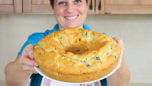 Le ciambelle salate sono una sfiziosa variante alle classiche torte salate. Ciambella Rustica Soffice Ricetta Facile Per Ciambella Salata Salsiccia E Funghi Questo Ciambellone Salato E Un Ott Ricette Ricette Di Cucina Idee Alimentari