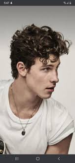 Expert advice for cutting wavy hair with swirls needed