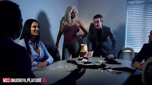 فیلم اروتیک! مهماندار پرواز آلتا اوشن در حمام هواپیما و نیکولت شی در کابین  ضربه می خورند. به دنبال موارد رایگان با شماره fa.elipili.net باشید