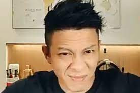 Maybe you would like to learn more about one of these? Ariel Noah Potong Rambut Sendiri Pakai Alat Seadanya Komentar Netizen Nyaris Sama Jpnn Com
