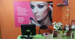 Browse our extensive database of hair salons, natural hair salons, acrylic nail salons, hair stylists, day spas and barbers nationwide. Gloria 2 Unisex Beauty Salon And Ayurveda Spa Home Facebook
