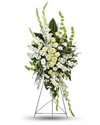 Whether you want to send christmas flowers, valentine's day roses, a birthday bouquet with balloons, elegant wedding gifts, or signs of excitement. Sympathy Funeral Flowers Flowertopia Florist In Miami Fl Hablamos Espanol
