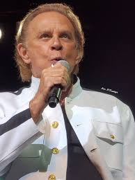 Let's welcome our new members: Christie Warfield, Ricardo A. Bolaños  Iraola, Henry Cisneros, Troy Green, Ginger Gudrun Lunsford, Ralph Rivera,  Ken Hicks, Donna Tarnef Pitzorella, Lois Linder Katz, Geri Panipinto  Garguilo, Jlynn