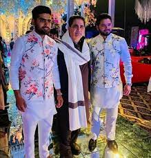 Not known does azhar ali drink alcohol?: Beautiful Clicks Of Pakistani Cricketers With Their Wives At Wedding Of Wahab Riaz Sister Reviewit Pk