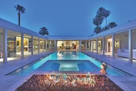 Tour A Stunning Midcentury Modern Home In Palm Springs Calif Hgtv Com S Ultimate House Hunt 2015 Hgtv Courtyard Pool Backyard Retreat U Shaped Houses