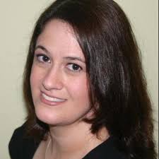 Angela Kinsey Explains Why Taking Your Cat to the Vet is so Important