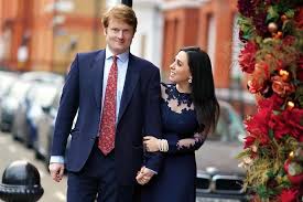 İngiliz aristokrasisine katılan ilk meksikalı olarak tanınır. Historia De Amor De Hanna Jaff Y Henry