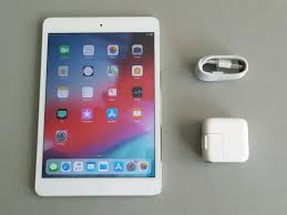 Ipad Mini 2nd Gen 32gb Wifi In Great Condition Minimal Wear Screen Is In Excellent Shape And Has No Scratches On It Ipa Wall Charger Ipad Mini Ipad Mini 2
