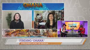 Келли ху, джонатан ке кван, крис парнелл и др. A Visit With The Stars Of The Streaming Sensation Finding Ohana