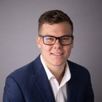 Marylou Potts's Instagram, Twitter & Facebook