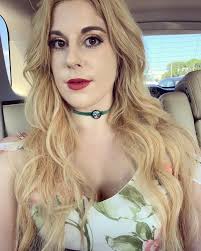 Brittany Marie Cagle (@fiddleandfolk) • Instagram photos and videos