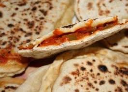 Recette De La Mtabga Tunisienne Ricette Arabe Ricette Pizza