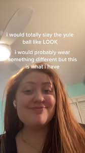 why’s my date so hot tho🥵 #foryoupage #foryou #fyp #tomriddle #yuleball  #hp #hogwarts