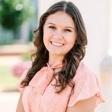 This past Saturday, I graduated from Auburn University with my Bachelor's  of Civil & Environmental Engineering Degree and with Magna Cum Laude  honors.