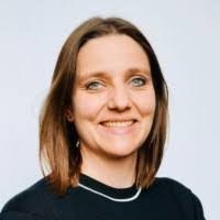 Kristina Rosenthal's Instagram, Twitter & Facebook