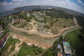 Sungai kim kim, which came to public attention following a toxic pollution incident in 2019, may be transformed into a public recreational area. Bernama Tragedi Sungai Kim Kim Isu Perundangan Dan Kesedaran Awam