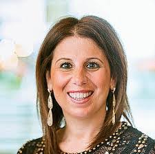 Laura Wenzel's Instagram, Twitter & Facebook