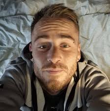 Latest WIP. Think I messed up with the primer, sprayed him