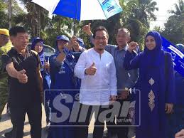 Datuk seri razali ibrahim (born 14 october 1970) is a malaysian politician who served as the member of parliament (mp) for the muar for three consecutive terms from march 2004 to his defeat to syed saddiq in the general election in may 2018. Razali Ibrahim