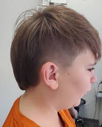 Carrie Oldham's Instagram, Twitter & Facebook